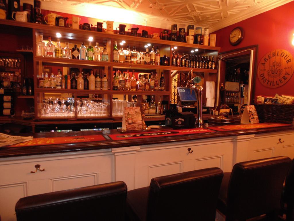 Cedar Inn Édimbourg Extérieur photo