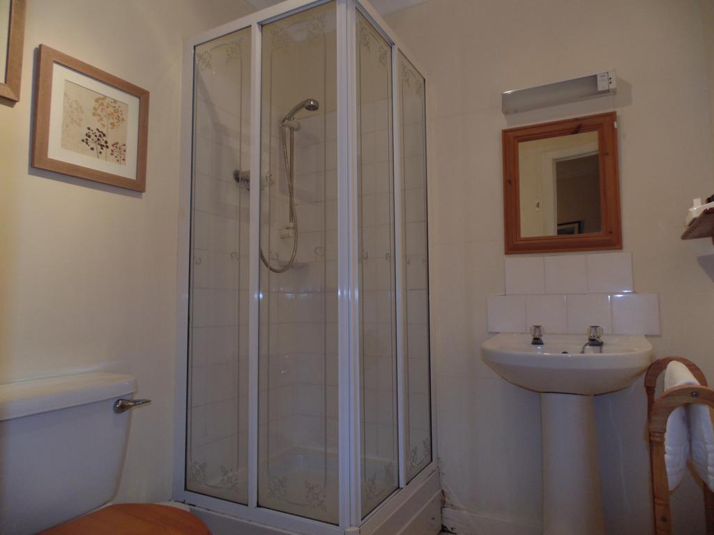 Cedar Inn Édimbourg Chambre photo