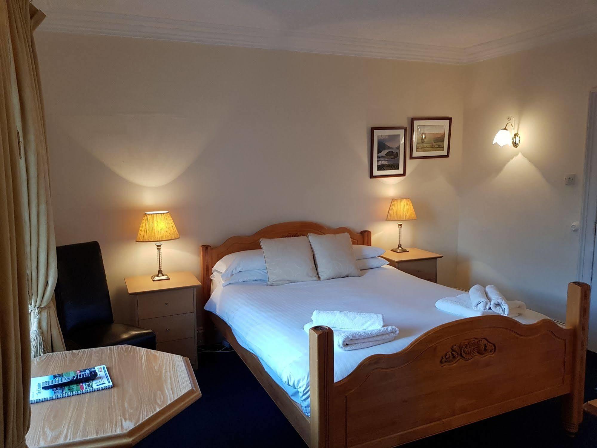 Cedar Inn Édimbourg Extérieur photo